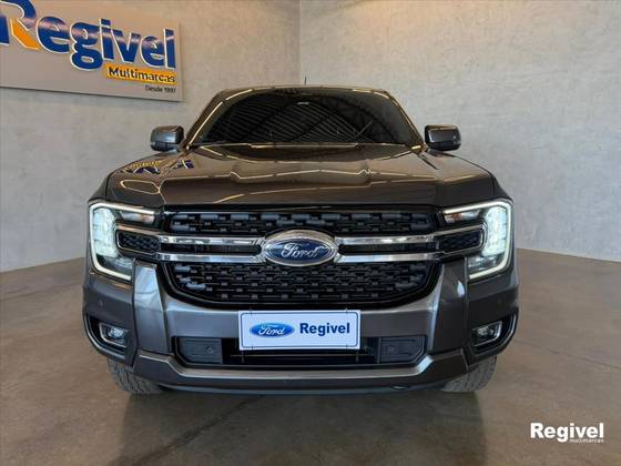 FORD RANGER 3.0 V6 TURBO DIESEL CD XLT 4X4 AUTOMÁTICO FORD RANGER 3.0 V6 TURBO DIESEL CD XLT 4X4 AUTOMÁTICO